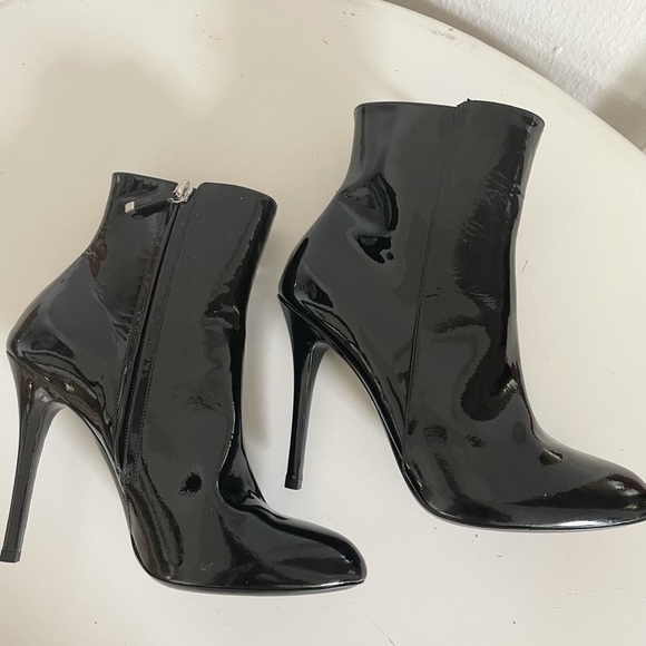 NWOT: Ralph Lauren Collection Black Patent Leather Stiletto Boots - Picture 6 of 13